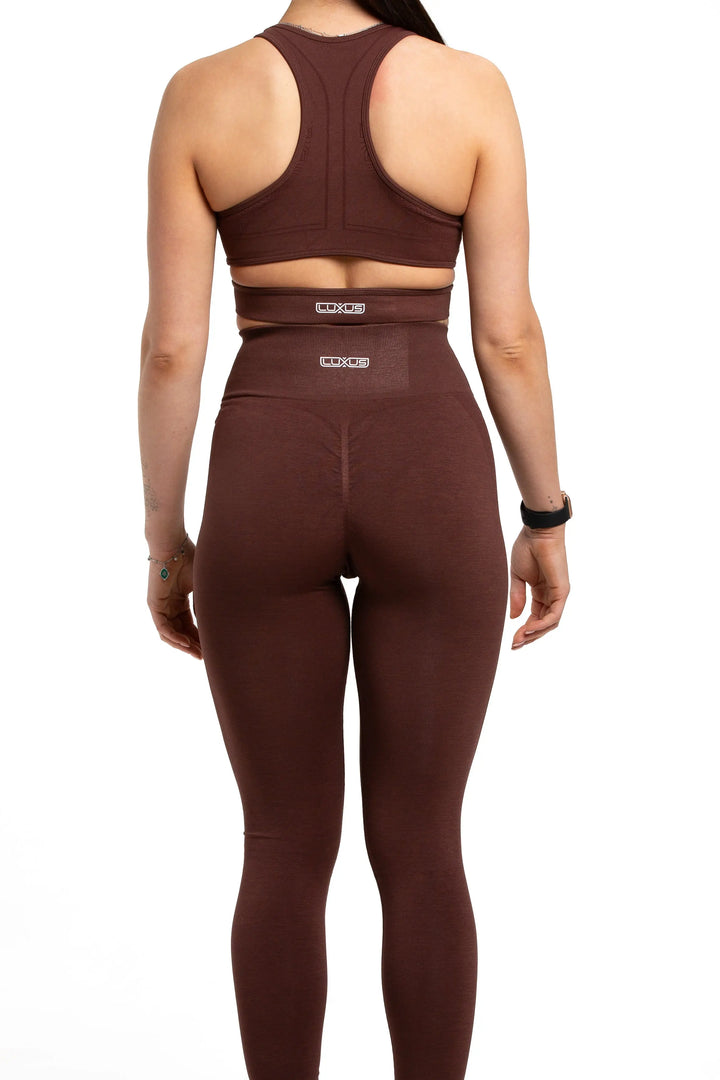 Cutout Sports Bra, Butt-Lift Leggings & Shorts Three-Piece Yoga Set Luxus