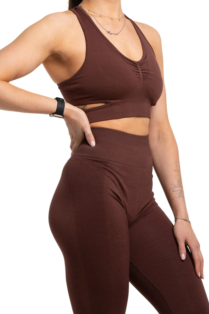 Cutout Sports Bra, Butt-Lift Leggings & Shorts Three-Piece Yoga Set Luxus